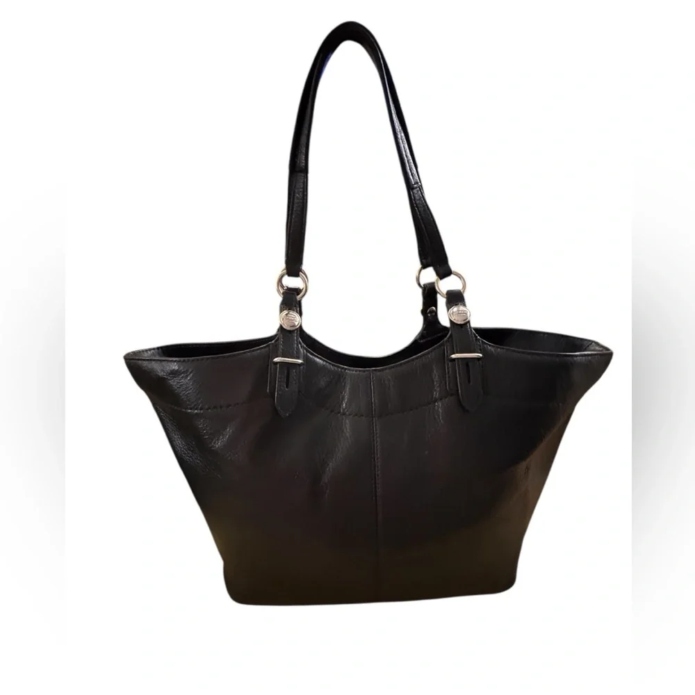 Coach Carly Tote — 2010 - Picture 4 of 14